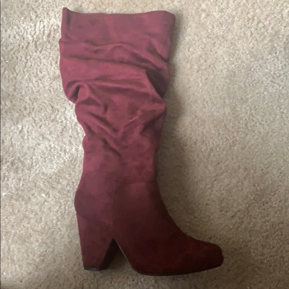 Slouch knee boots